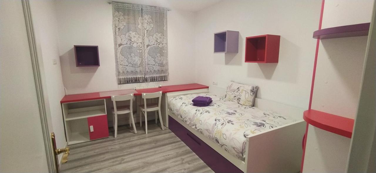 Apartamento Terra Denis Леон Екстериор снимка