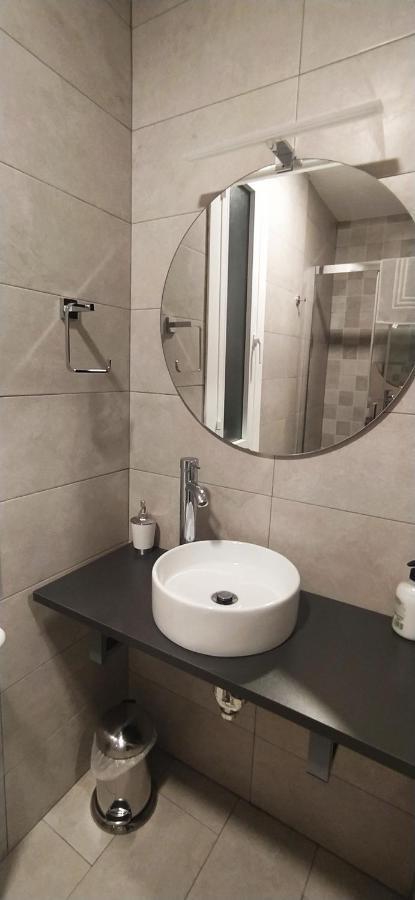 Apartamento Terra Denis Леон Екстериор снимка